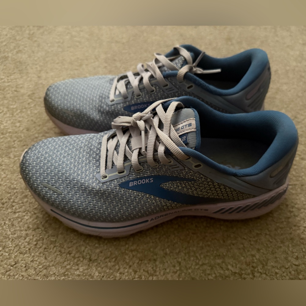 Brooks Adreneline